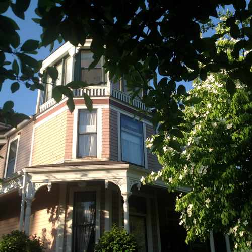 photo of Victorian Home at 42 Northeast Thompson Street Portland OR 97212
