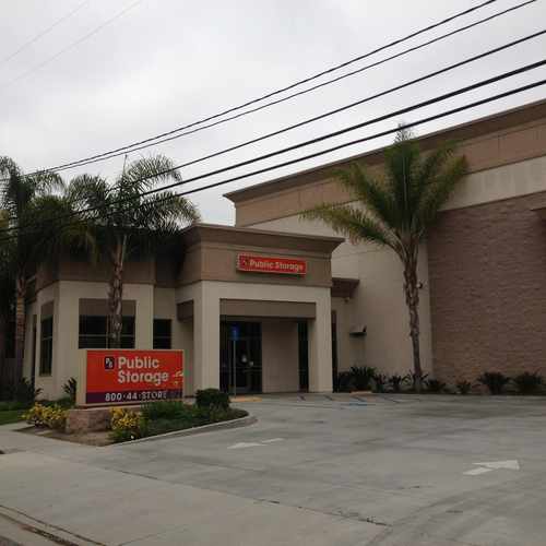 photo of Public Storage at 4295 Outer Traffic Circle Long Beach CA 90804