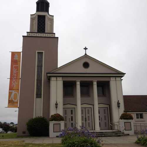 photo of Lakeside Presbyterian Church at 2575 14th Avenue San Francisco CA 94127