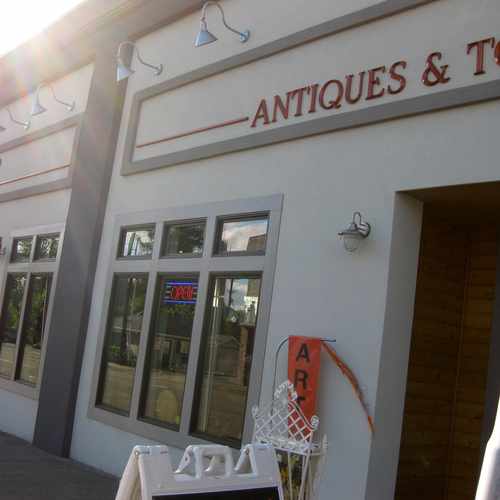 photo of Dusty Tiger Antiques and Toys at 1991 Southeast Monroe Street Milwaukie OR 97222