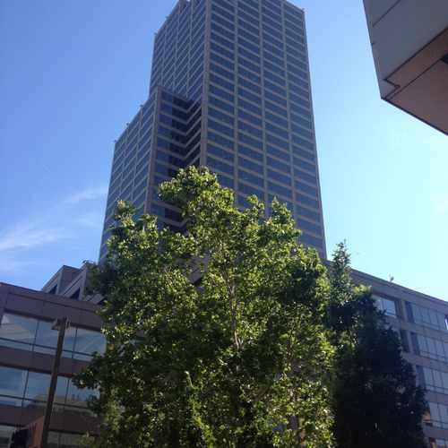 photo of Metropolitan National Bank at 425 West Capitol Avenue Little Rock AR 72201