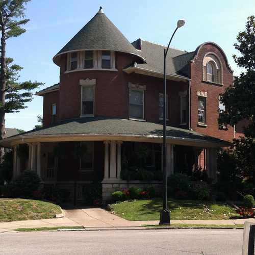 photo of Residence at 2099 Cherokee Parkway Louisville KY 40204