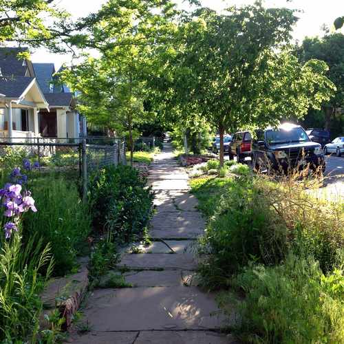 photo of Near W Moncrieff Pl & Irving St at 3248 Irving Street Denver CO 80211