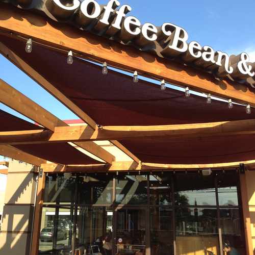 photo of The Coffee Bean and Tea Leaf at 4137 Red River Street Austin TX 78751