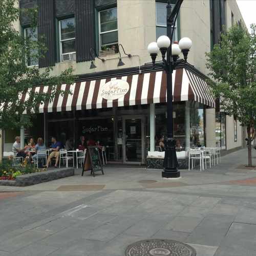 photo of Sweet Fixie Patisserie at 107 North Marion Street Oak Park IL 60301