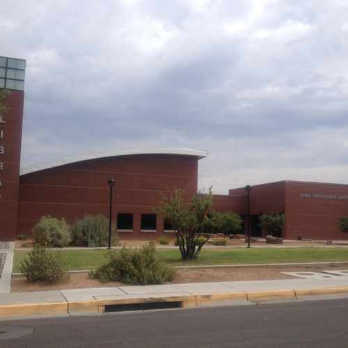 photo of Erna Fergusson Library at 3700 San Mateo Boulevard Northeast Albuquerque NM 87110