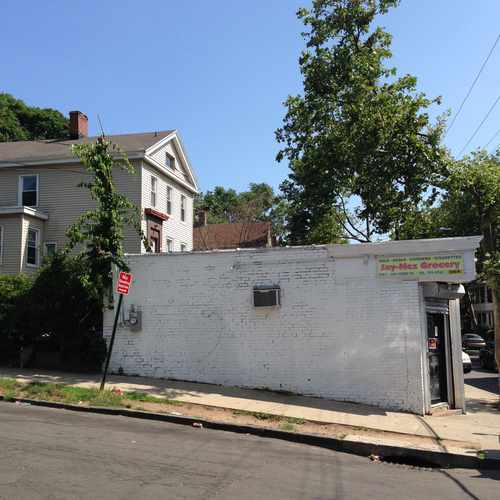 photo of Jay Nez Groceries at 49 Houston Street New Haven CT 06513
