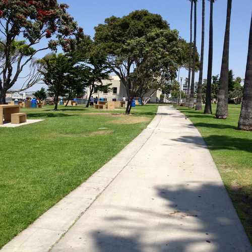 photo of Veterans Park at 315 Esplanade Redondo Beach CA 90277