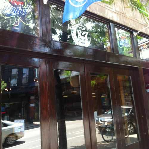 photo of Kincades at 950 West Armitage Avenue Chicago IL 60614