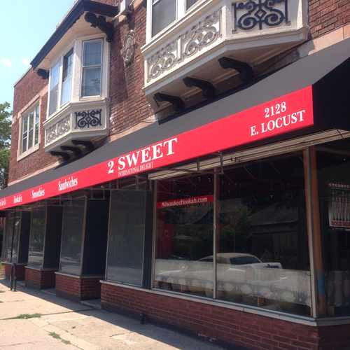 photo of II Sweet & International Delights at 2199 East Locust Street Milwaukee WI 53211