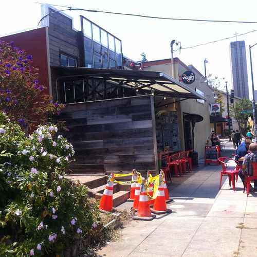 photo of Victory Burger at 1099 Alcatraz Avenue Oakland CA 94608