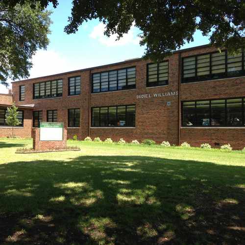 photo of Sudie L Williams Elementary School at 4521 Pomona Road Dallas TX 75209