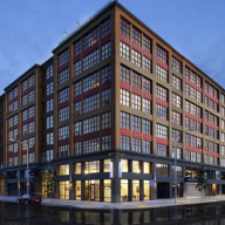 Rental info for Aqua Via