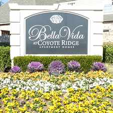 Rental info for Bella Vida at Coyote Ridge