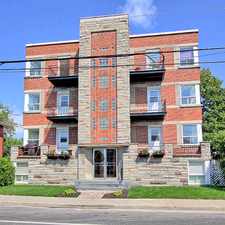 Rental info for Grand et très beau 4-1/2 « entièrement » rénové