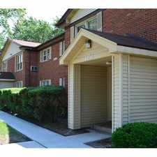 Rental info for Colonial Manor Apartments in the Darien area
