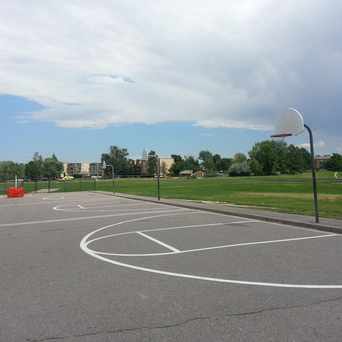 Photo of Prairie Middle School in Aurora