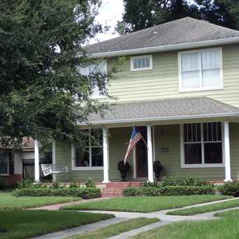 Photo of Bungalows and Craftsman Homes Characteristic of Seminole Heights in Old Seminole Heights, Tampa
