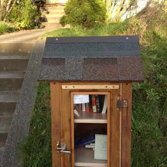 Photo of 8th Ave. NW Mini Library in Phinney Ridge, Seattle