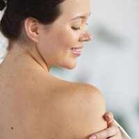 How to Treat Back Acne and Its Effects?